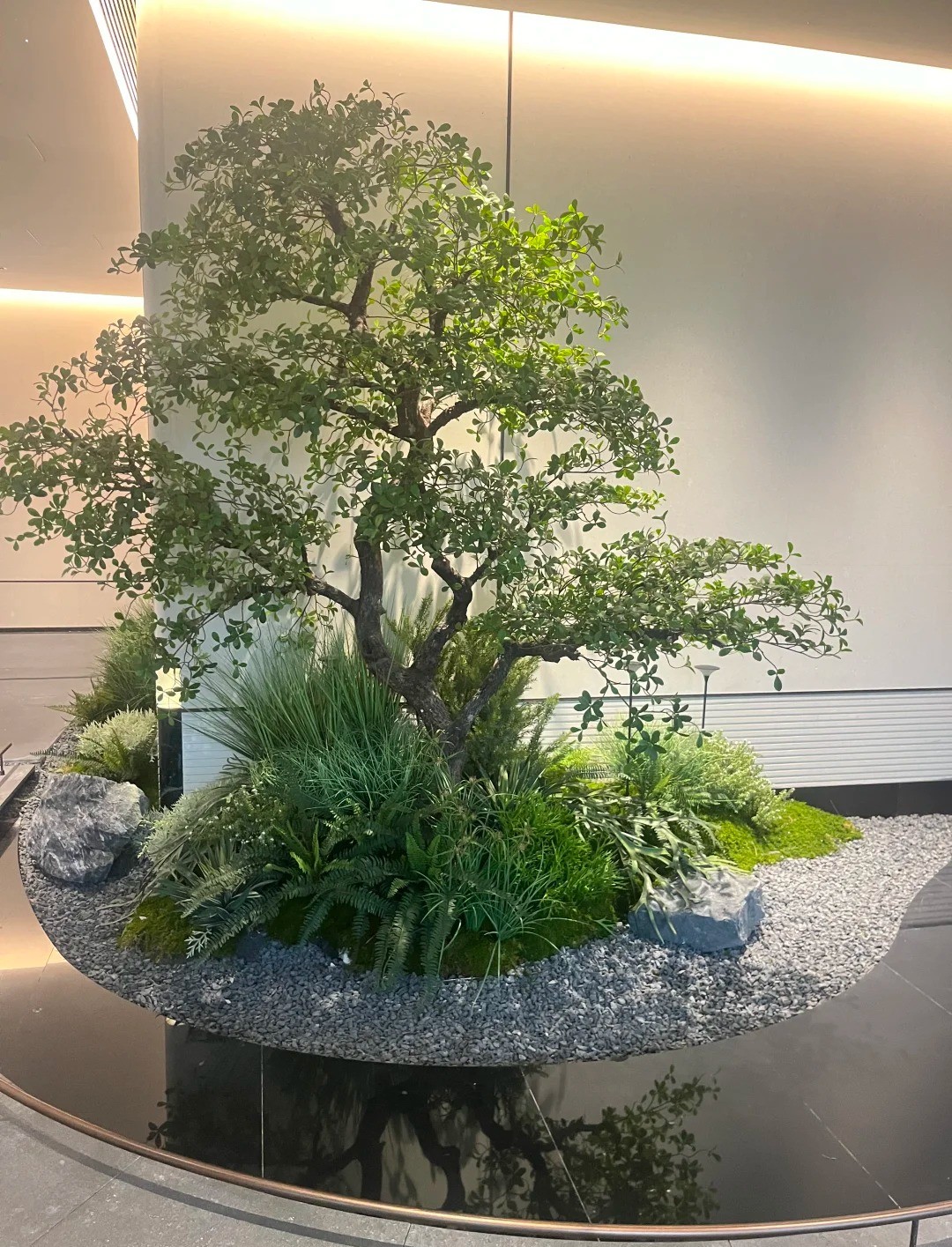 Indoor and Outdoor Decorative Artificial Green Plant Tree Landscape 